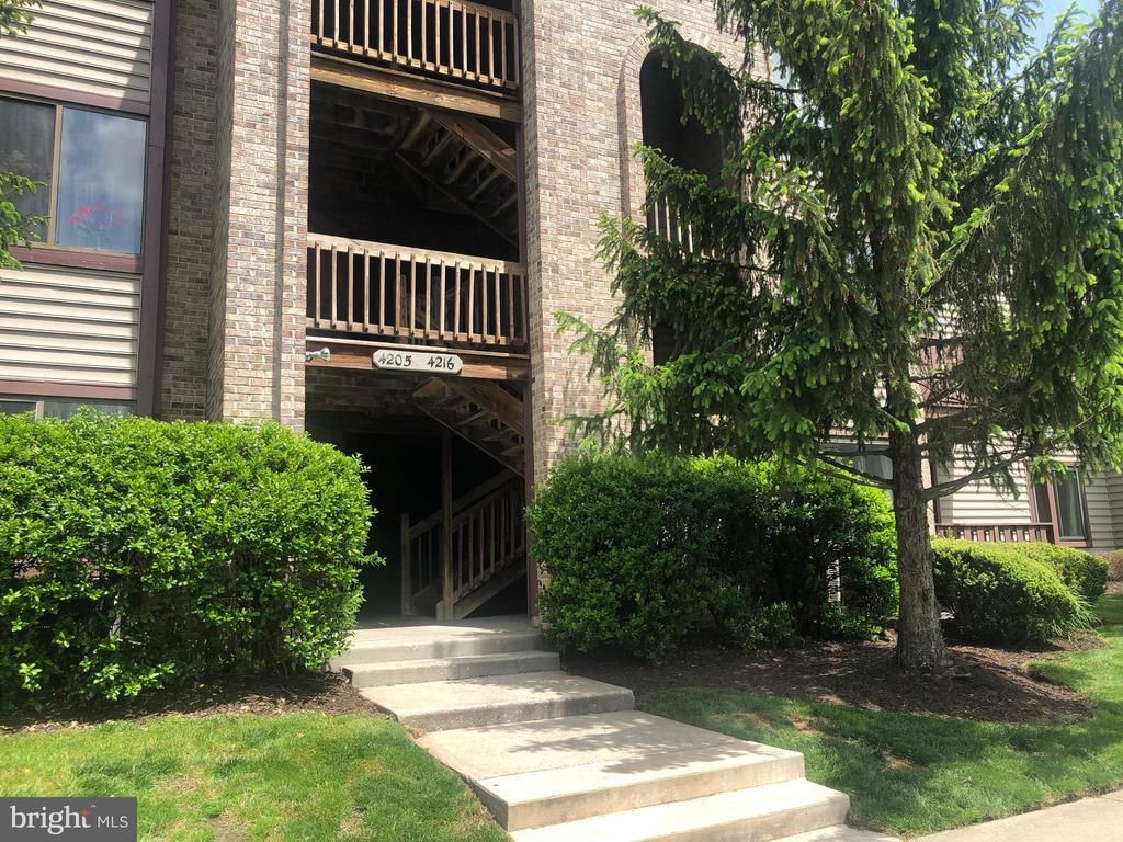 4206 A Aberdeen Drive, Mount Laurel, NJ 08054 Main Photo