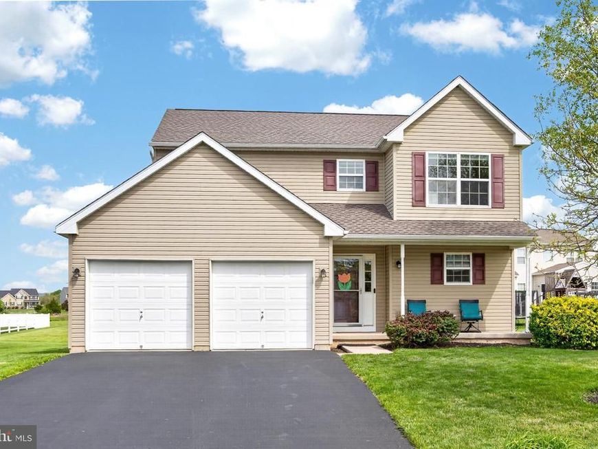 35 Westbury Drive, Gilbertsville, PA 19525 Main Photo