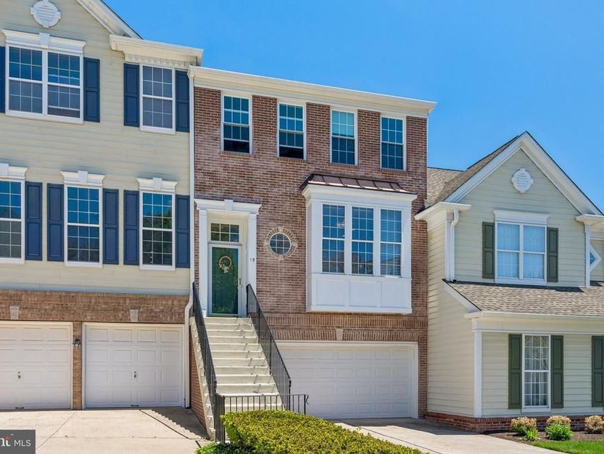 15 Charter Oak Court , Doylestown, PA 18901 Main Photo