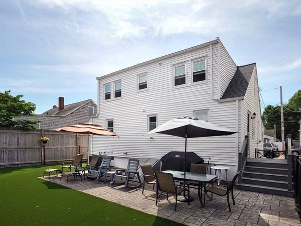 9 G St, Hull, MA 02045