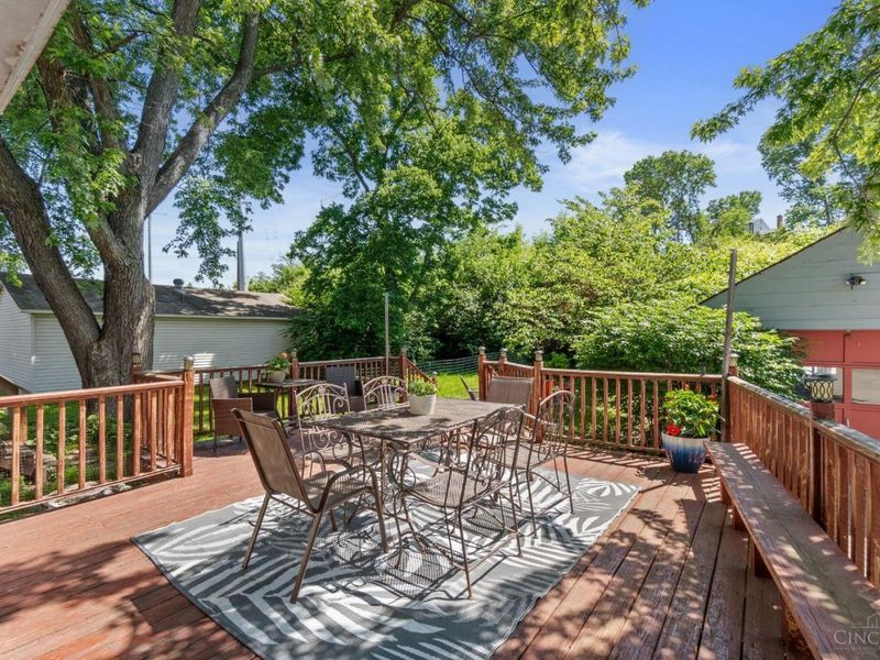 6146 Cedar, Elmwood Place, OH 45216 Photo 21