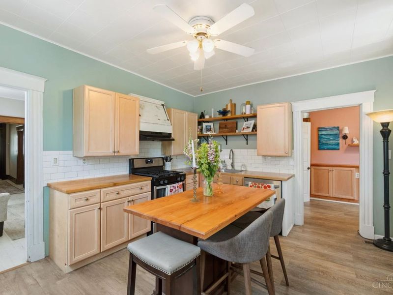 6146 Cedar, Elmwood Place, OH 45216 Photo 7