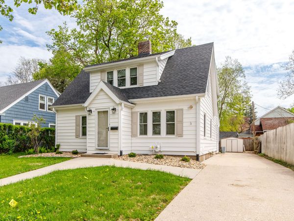 616 Lynn Avenue, Ames, IA 50014