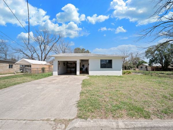 211 Dowman St, Schertz, TX 78154