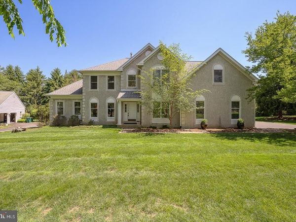 1421 RADBILL CIRCLE , BERWYN, PA 19312