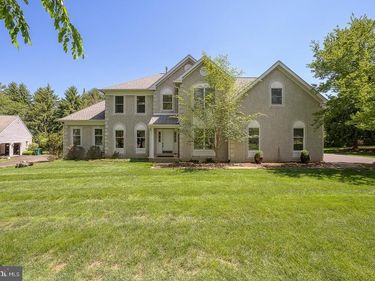 1421 RADBILL CIRCLE , BERWYN, PA 19312