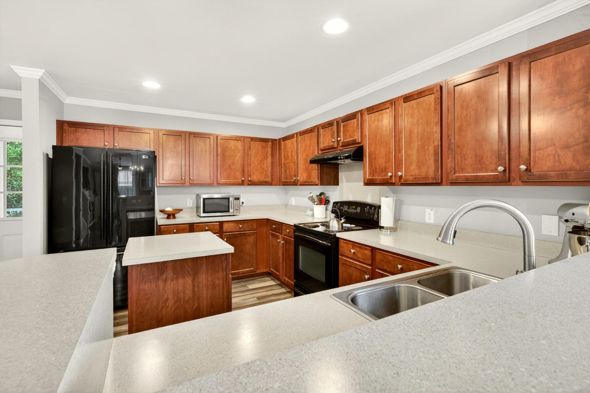 268 Emerald Isle Drive Photo 16