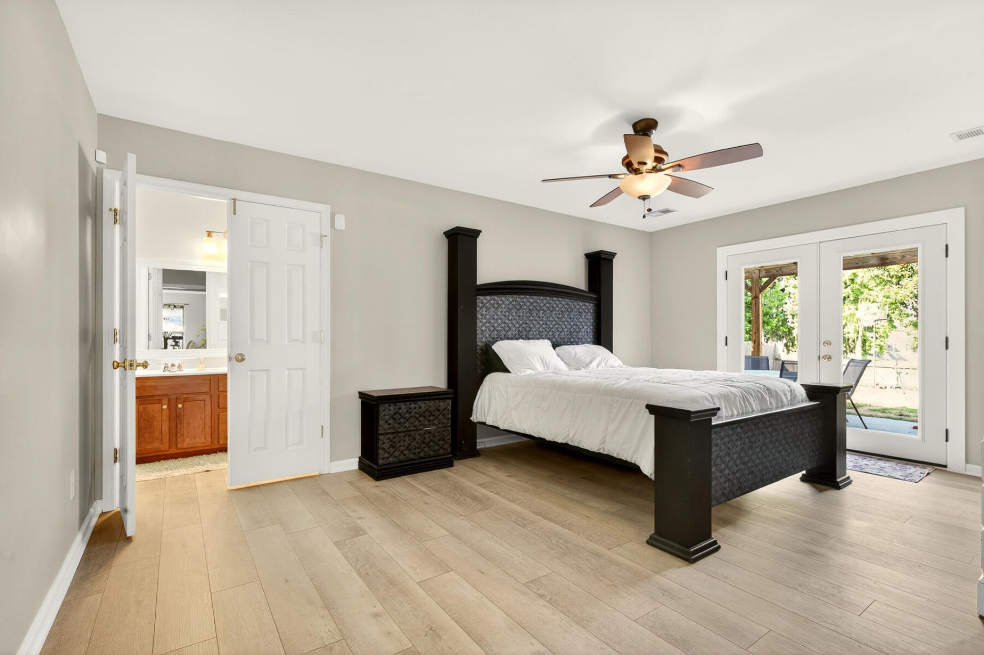 268 Emerald Isle Drive Photo 20