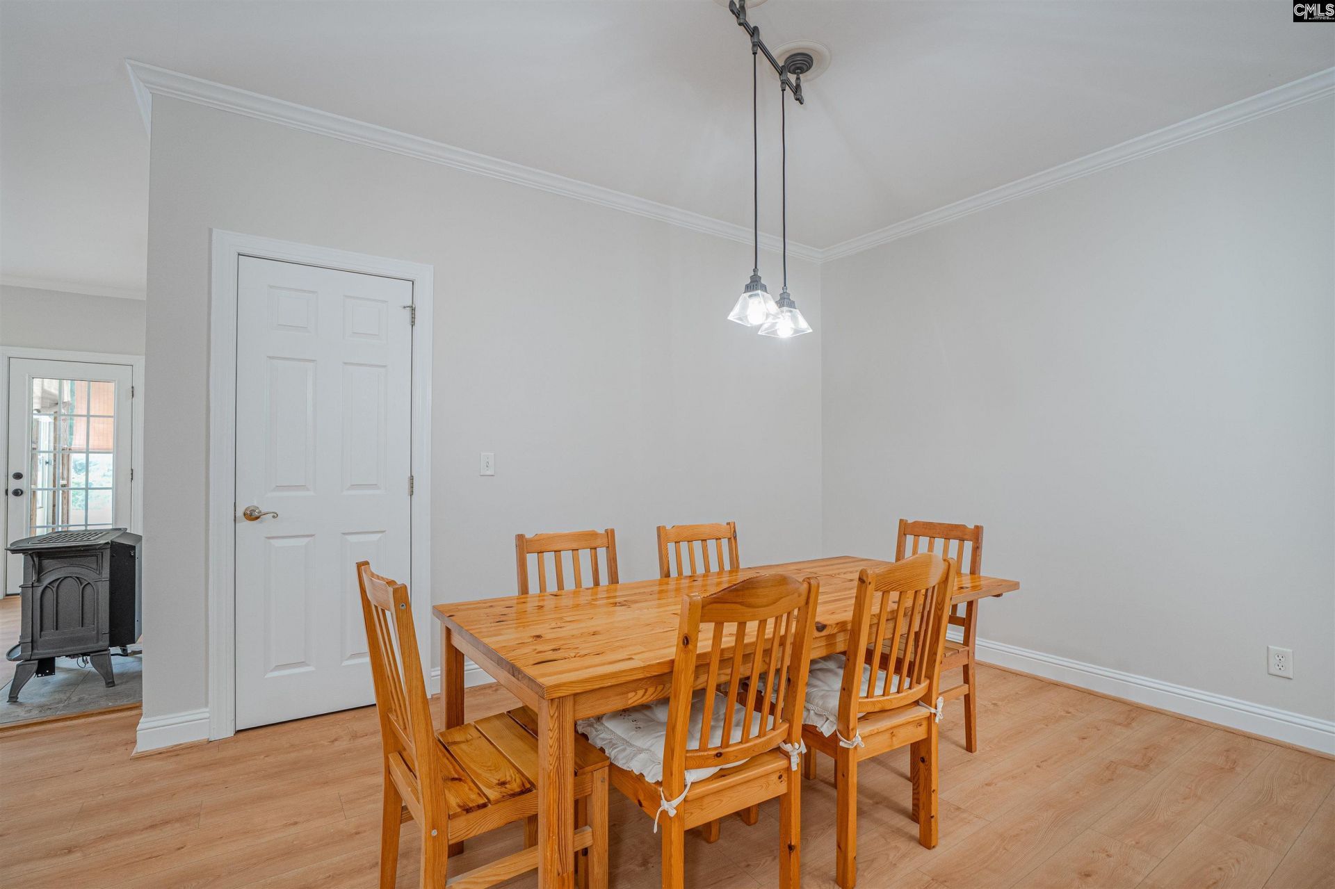 825 Westwoods Drive  Photo 13