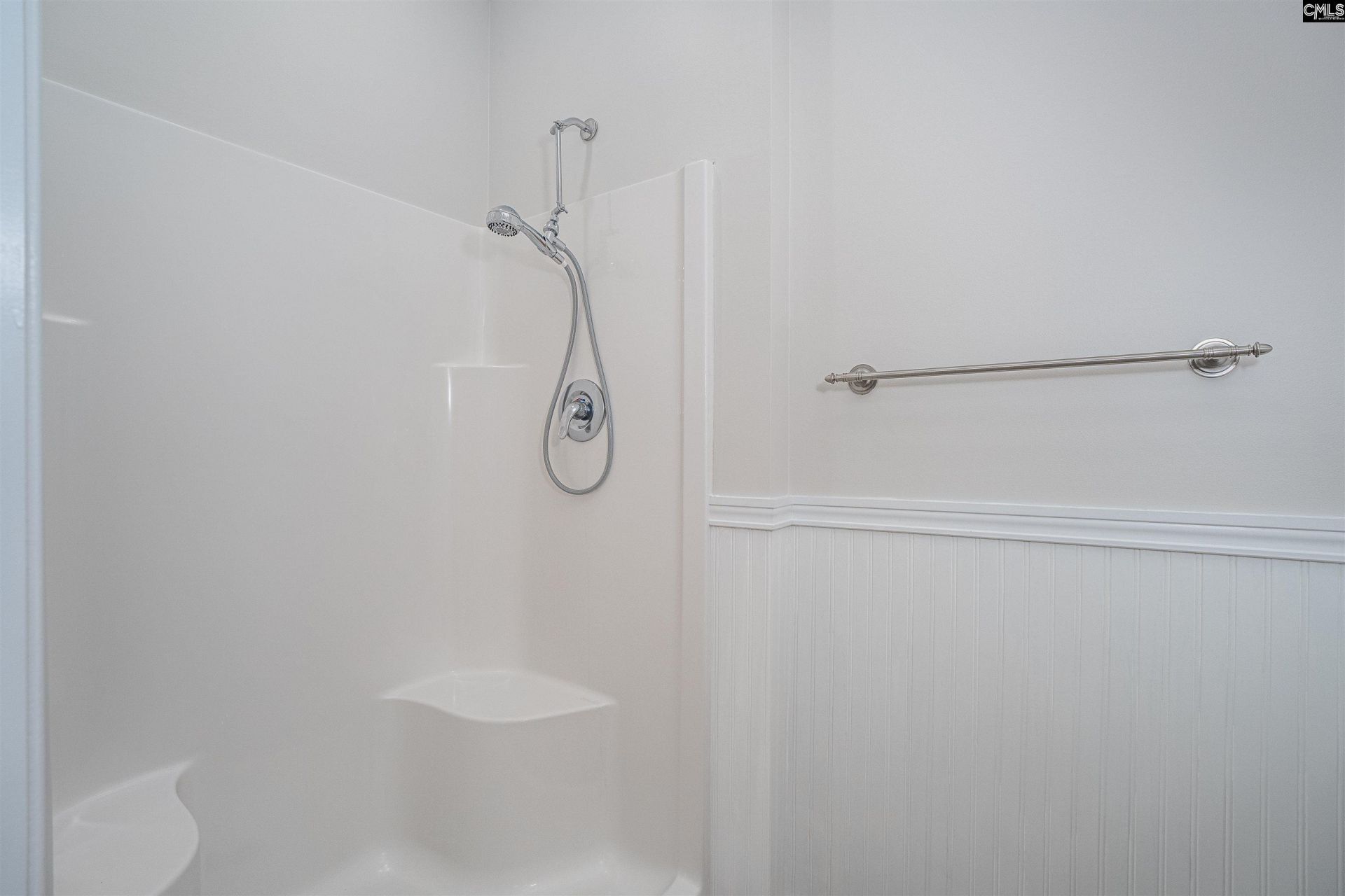 825 Westwoods Drive  Photo 22