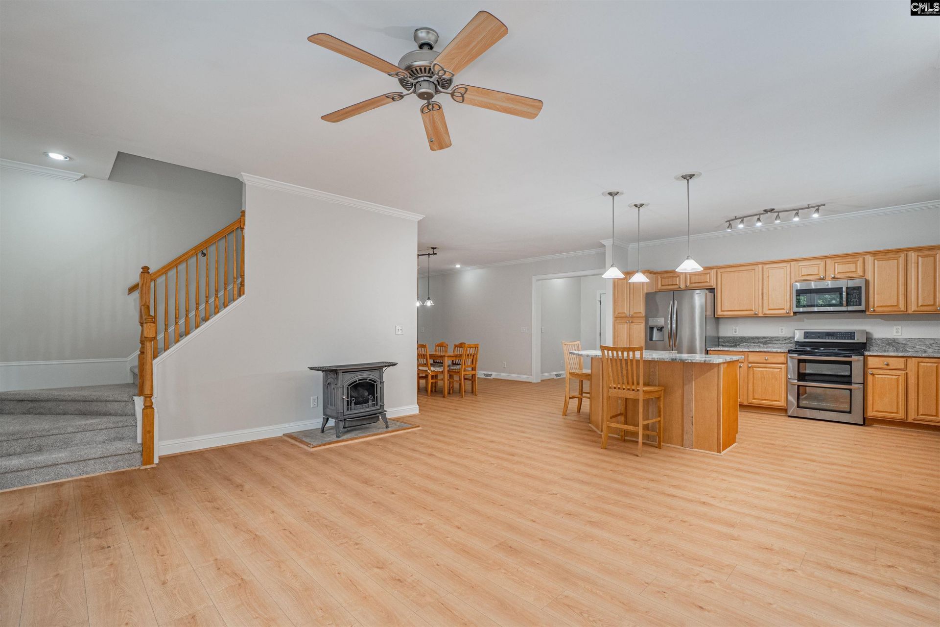 825 Westwoods Drive  Photo 7