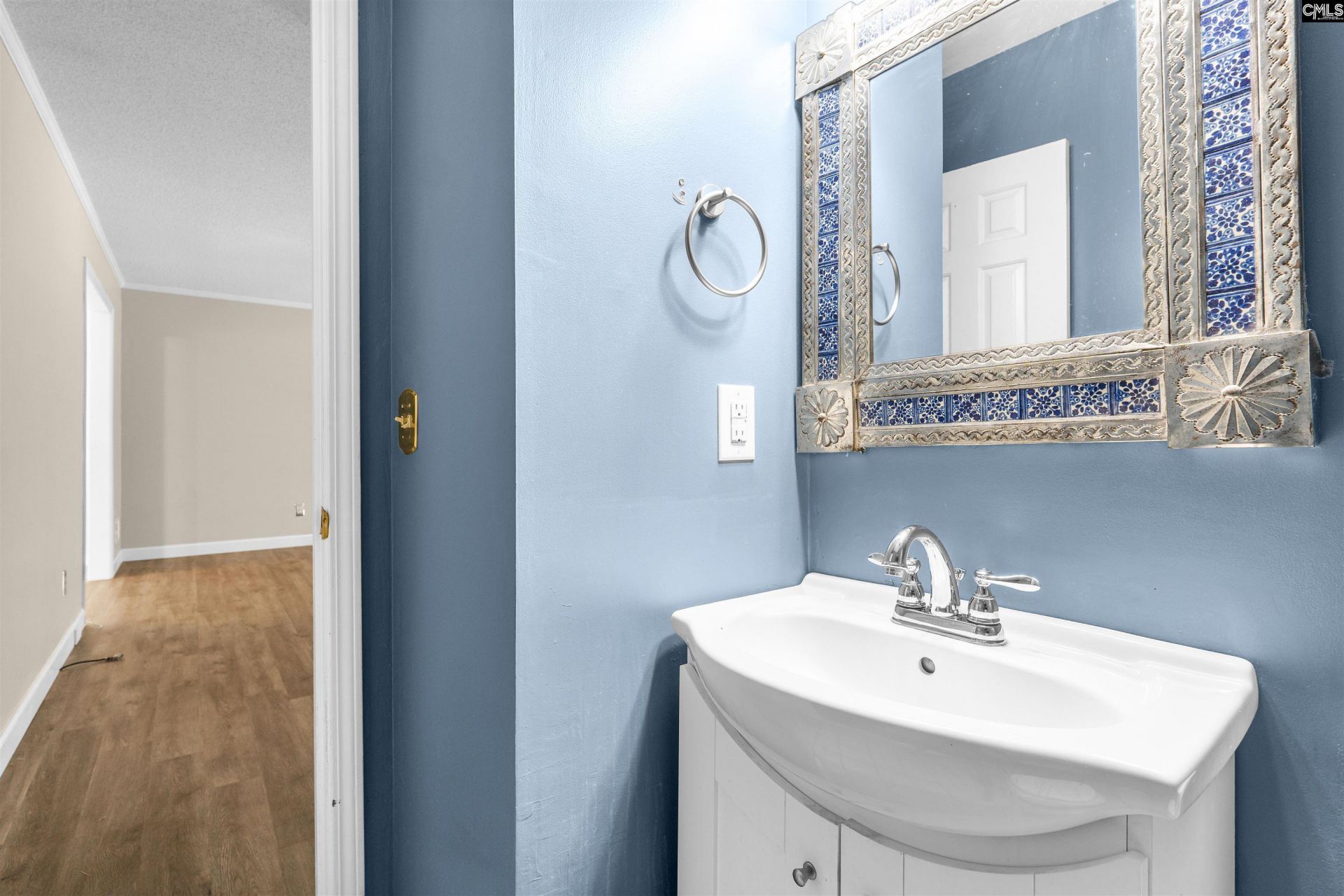 125 Cranewater Drive  Photo 18