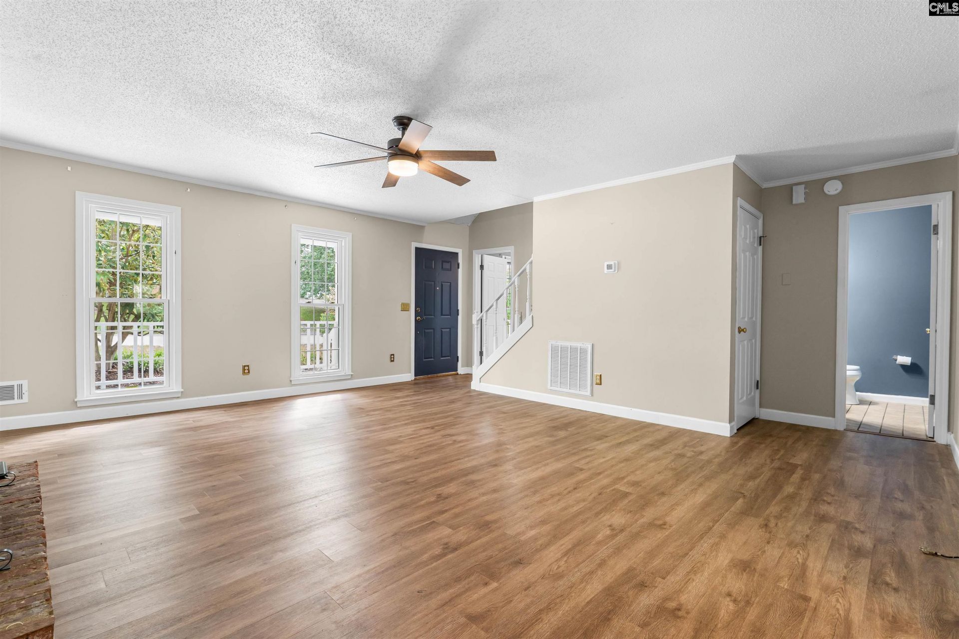 125 Cranewater Drive  Photo 7
