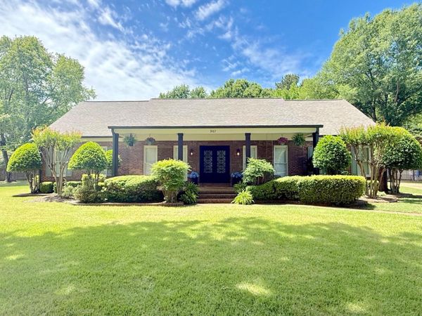 967 AUTUMN OAKS CIR, Collierville, TN 38017
