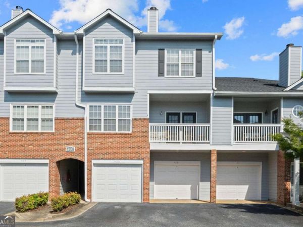 408 Vinings Forest Circle SE, Smyrna, GA 30080