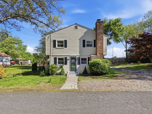 12 Knollwood Rd, Southwick, MA 01077
