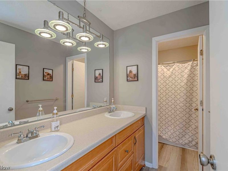 16461 S Red Rock Drive , Strongsville, OH 44136 Photo 28