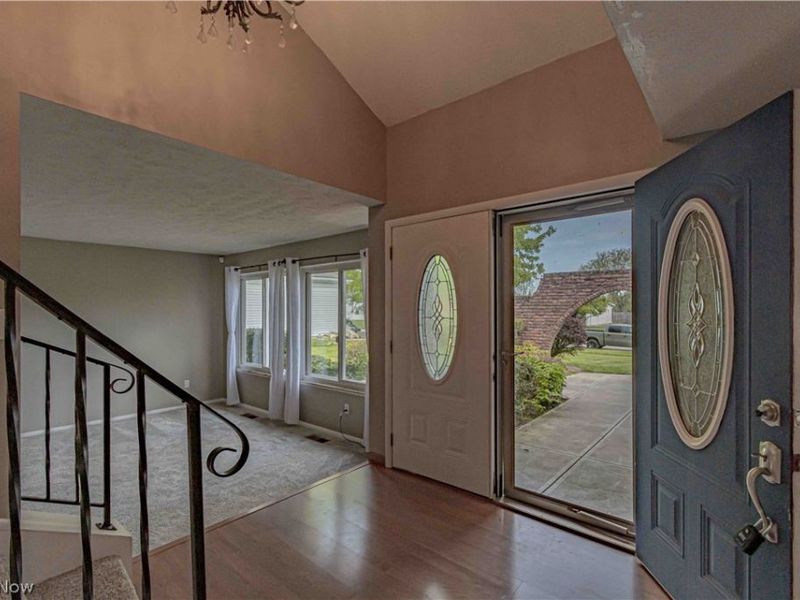 16461 S Red Rock Drive , Strongsville, OH 44136 Photo 5