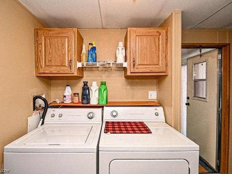 2737 Barn Drive SW, Canton, OH 44706 Photo 11