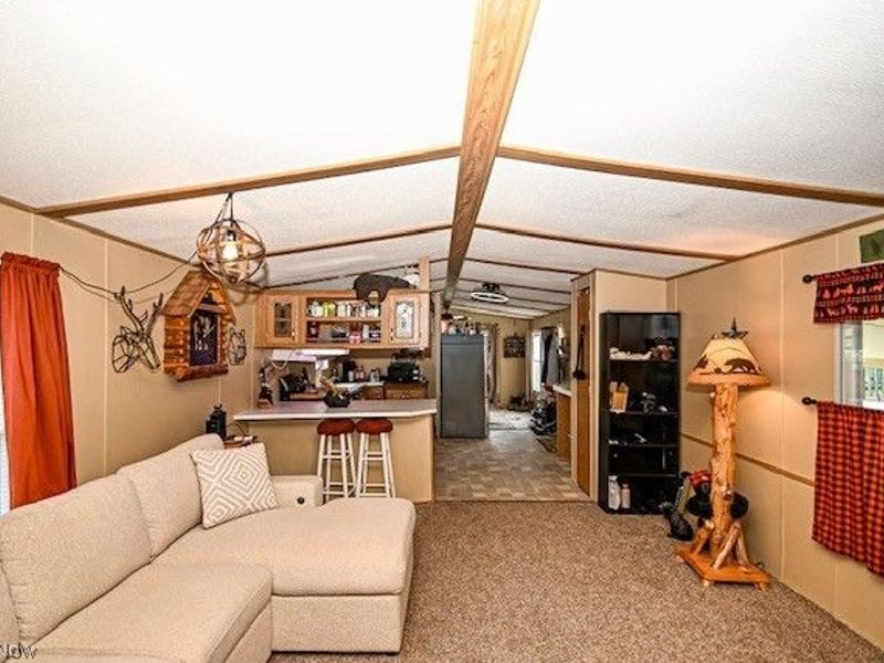 2737 Barn Drive SW, Canton, OH 44706 Photo 7
