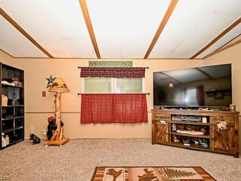 2737 Barn Drive SW, Canton, OH 44706 Photo 9