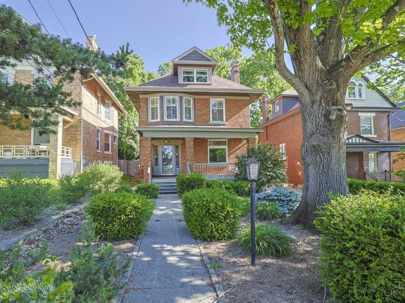 1704 E McMillan Street, Cincinnati, OH 45206 Photo 1