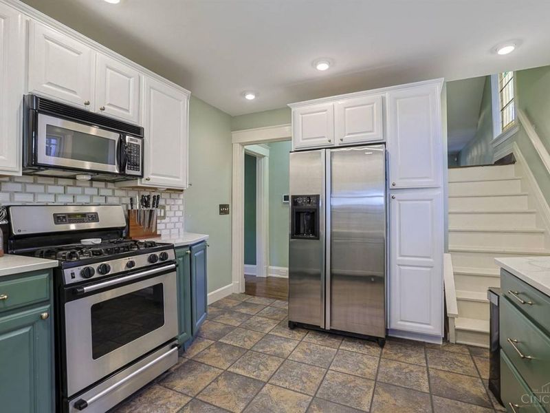 1704 E McMillan Street, Cincinnati, OH 45206 Photo 13