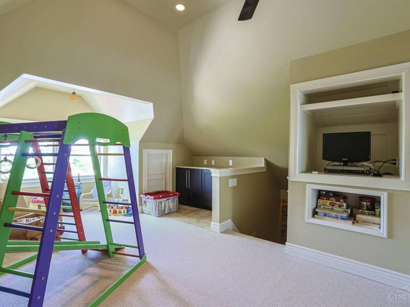 1704 E McMillan Street, Cincinnati, OH 45206 Photo 27