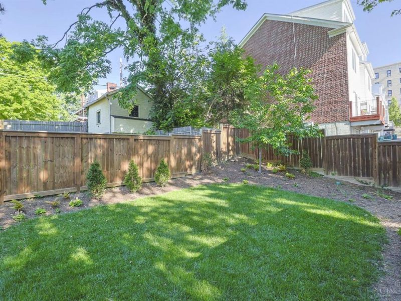 1704 E McMillan Street, Cincinnati, OH 45206 Photo 36