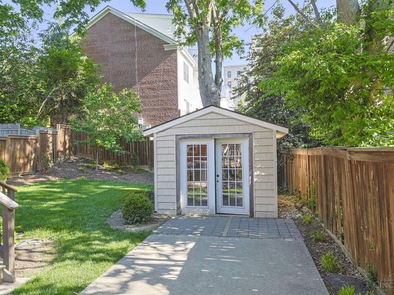 1704 E McMillan Street, Cincinnati, OH 45206 Photo 38