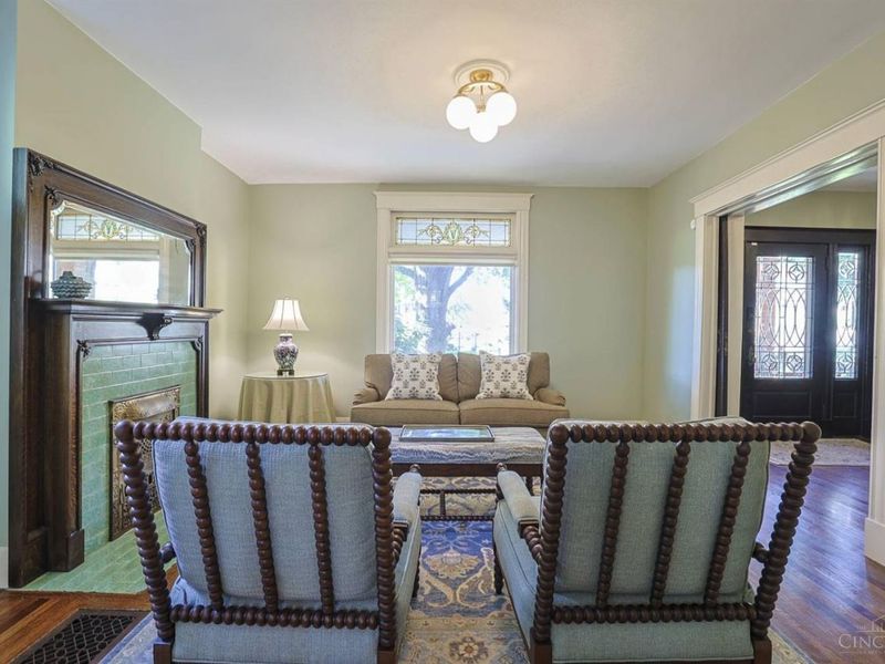 1704 E McMillan Street, Cincinnati, OH 45206 Photo 6