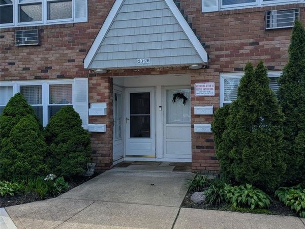 100 connetquot Avenue , Unit 26, East Islip, NY 11730