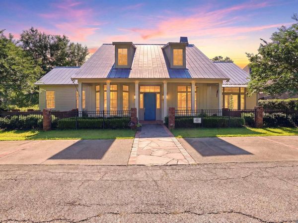 907 Carter Ave, Baton Rouge, LA 70806