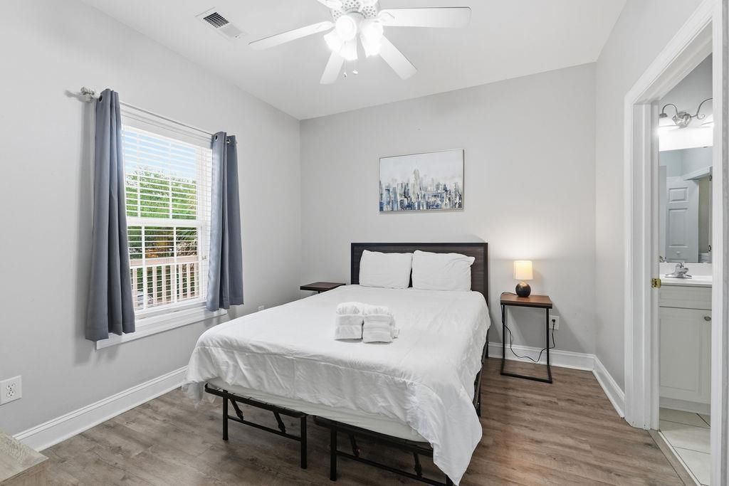 4803 Bovardia Pl.  Photo 10