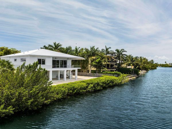 38 N Bounty Lane, KEY LARGO, FL 33037