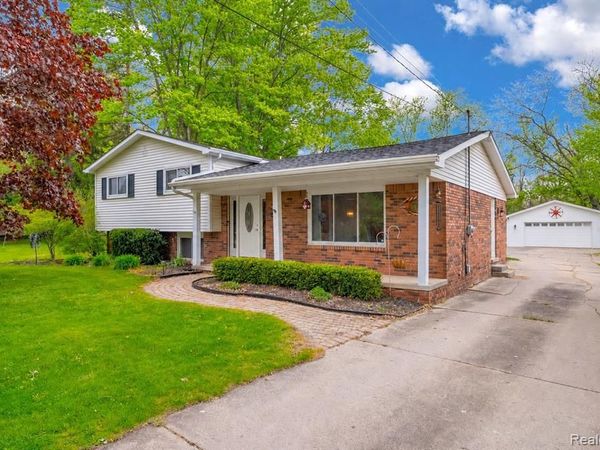 22655 W Main Street , Armada Vlg, MI 48005