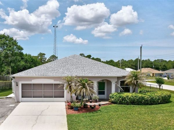 8285 105th Avenue , Vero Beach, FL 32967