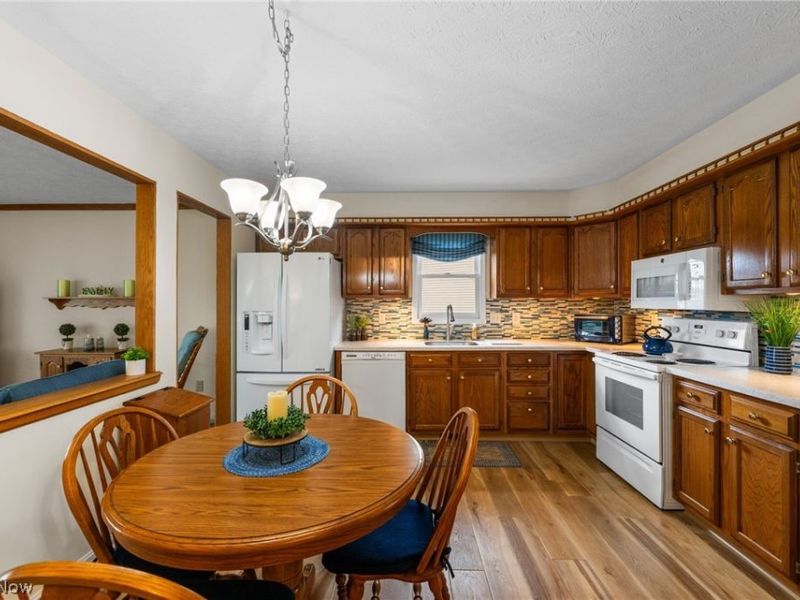 16406 Logan Court, Strongsville, OH 44136 Photo 13