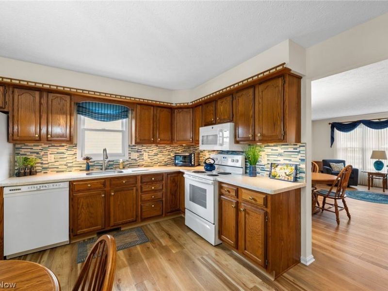 16406 Logan Court, Strongsville, OH 44136 Photo 14