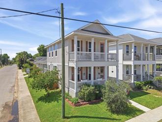 901 W Jackson St Pensacola, FL 32501