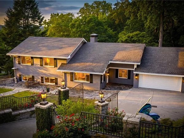 132 Laurel Drive NE, Atlanta, GA 30342