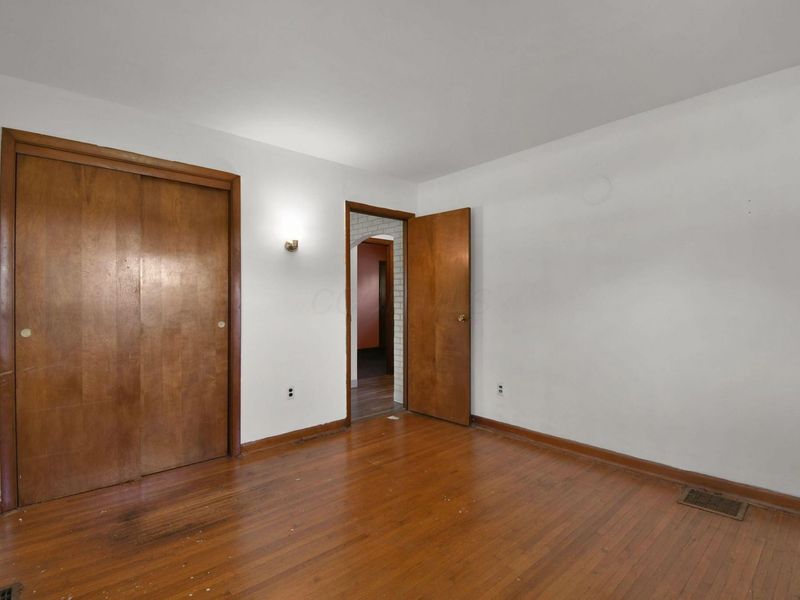 2365 Koebel Road , Columbus, OH 43207 Photo 17