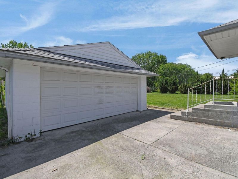 2365 Koebel Road , Columbus, OH 43207 Photo 22