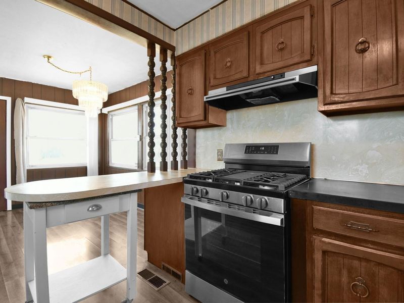 2365 Koebel Road , Columbus, OH 43207 Photo 6