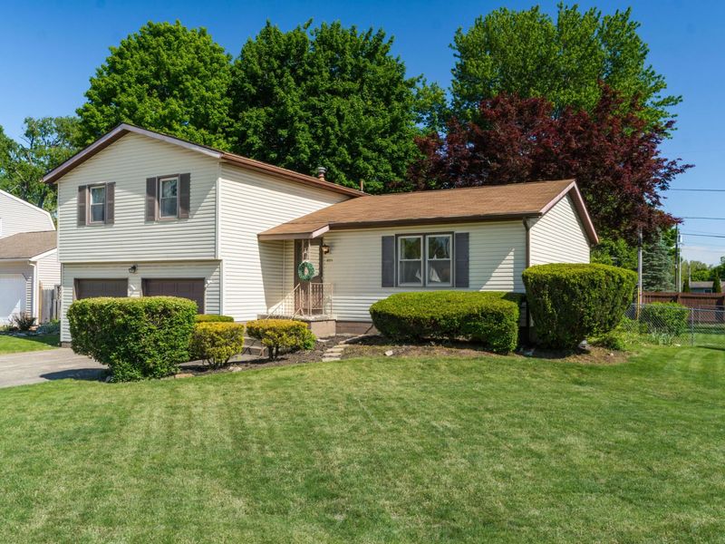 866 W Locust Street , Newark, OH 43055 Photo 2
