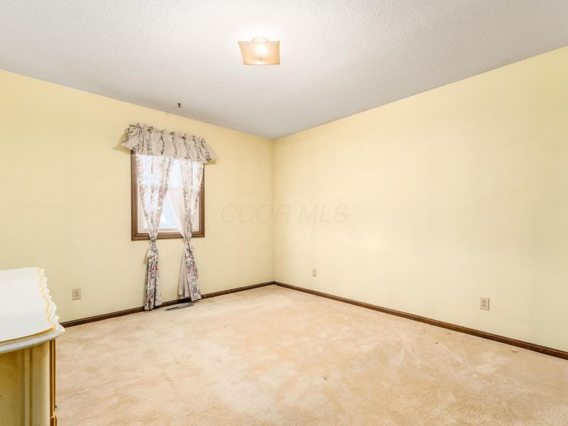 866 W Locust Street , Newark, OH 43055 Photo 20