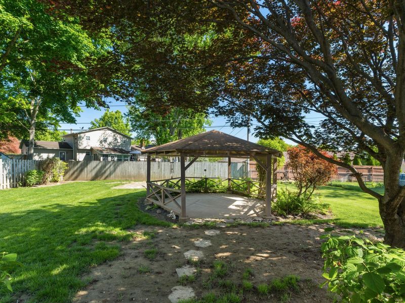 866 W Locust Street , Newark, OH 43055 Photo 36