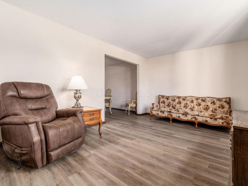 866 W Locust Street , Newark, OH 43055 Photo 9