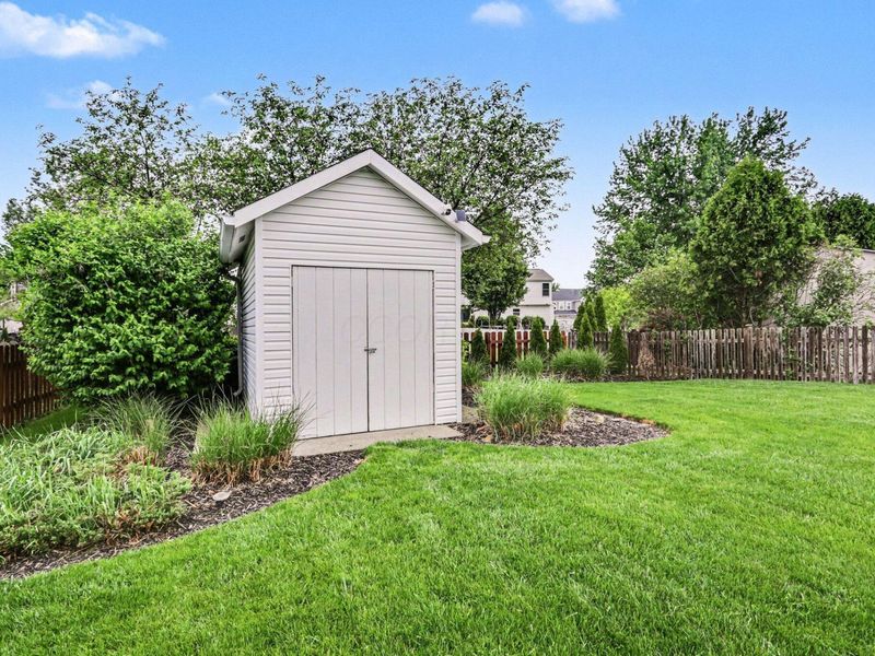 8376 Almond Park Drive, Blacklick, OH 43004 Photo 37