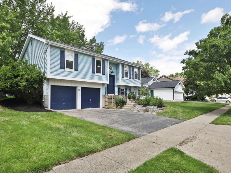 4729 Leybourne Drive , Hilliard, OH 43026 Photo 3